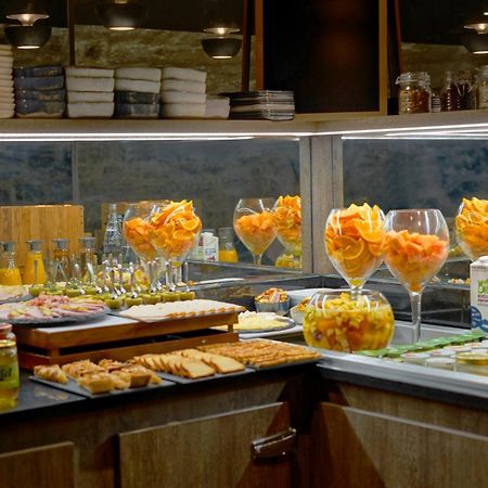 Best Western Le Montmartre - Saint Pierre Paris Bagian luar foto