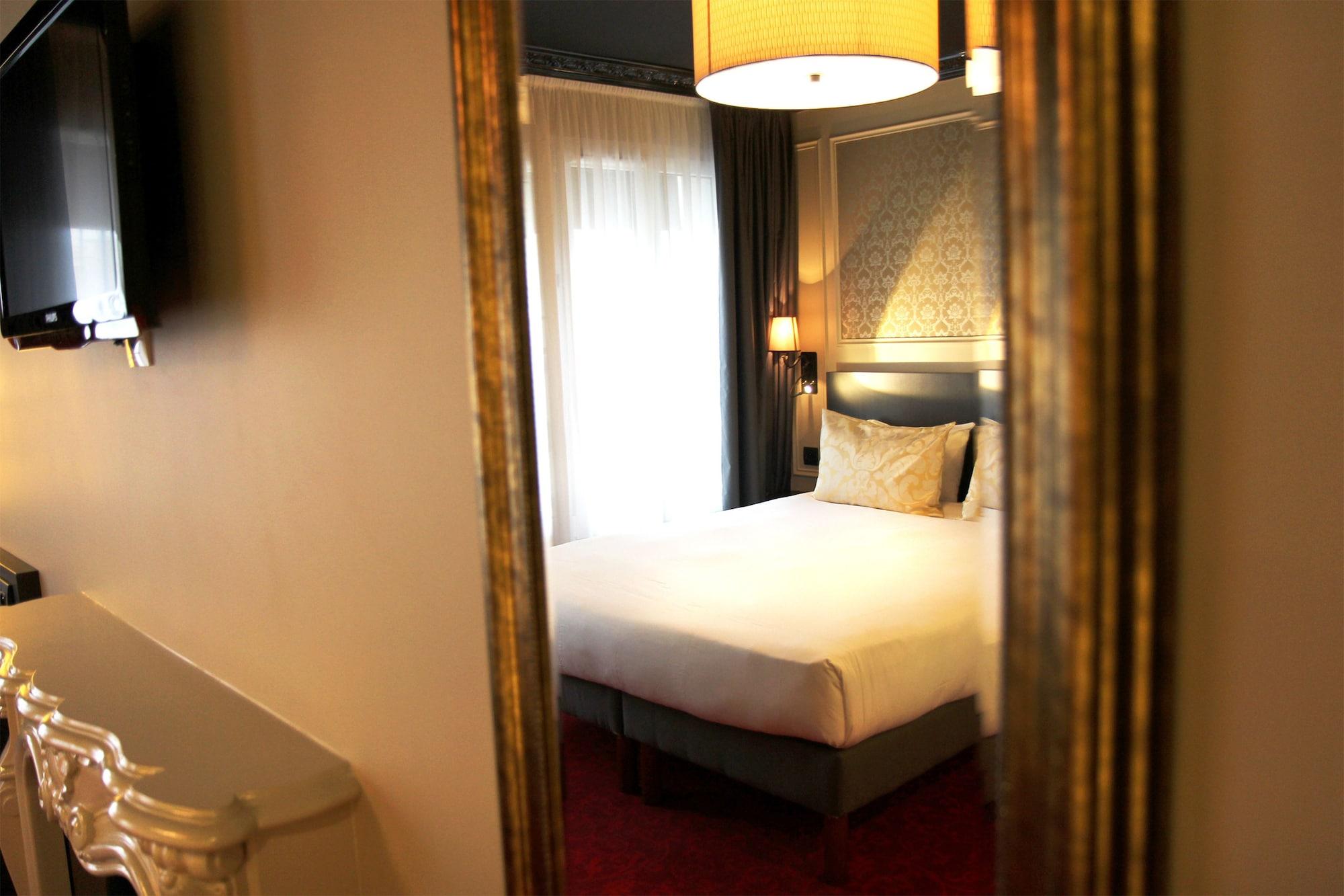 Best Western Le Montmartre - Saint Pierre Paris Bagian luar foto
