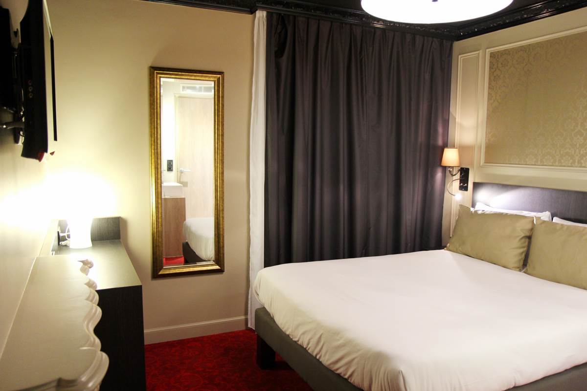 Best Western Le Montmartre - Saint Pierre Paris Bagian luar foto