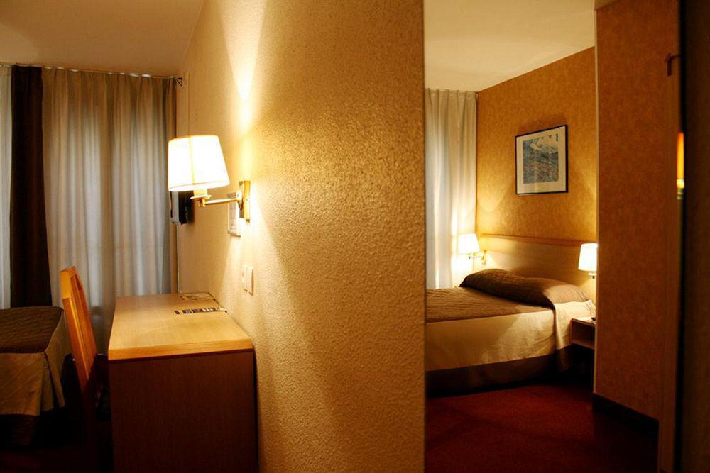 Best Western Le Montmartre - Saint Pierre Paris Ruang foto